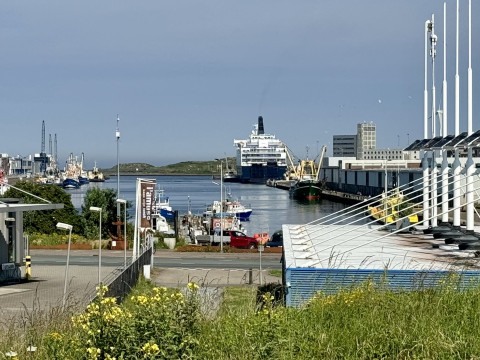 Zeehaven IJmuiden met vissershaven